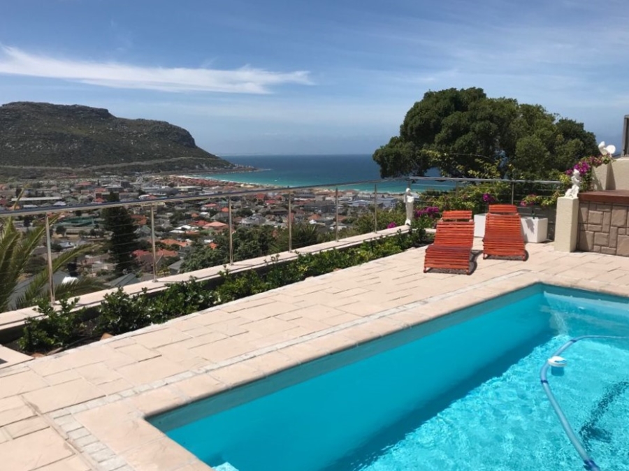 To Let 4 Bedroom Property for Rent in Fish Hoek Western Cape